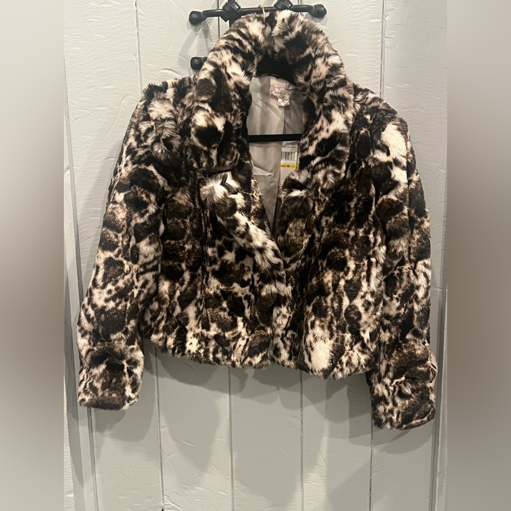 Band of the Free Leopard Print Faux Fur Jacket NWT